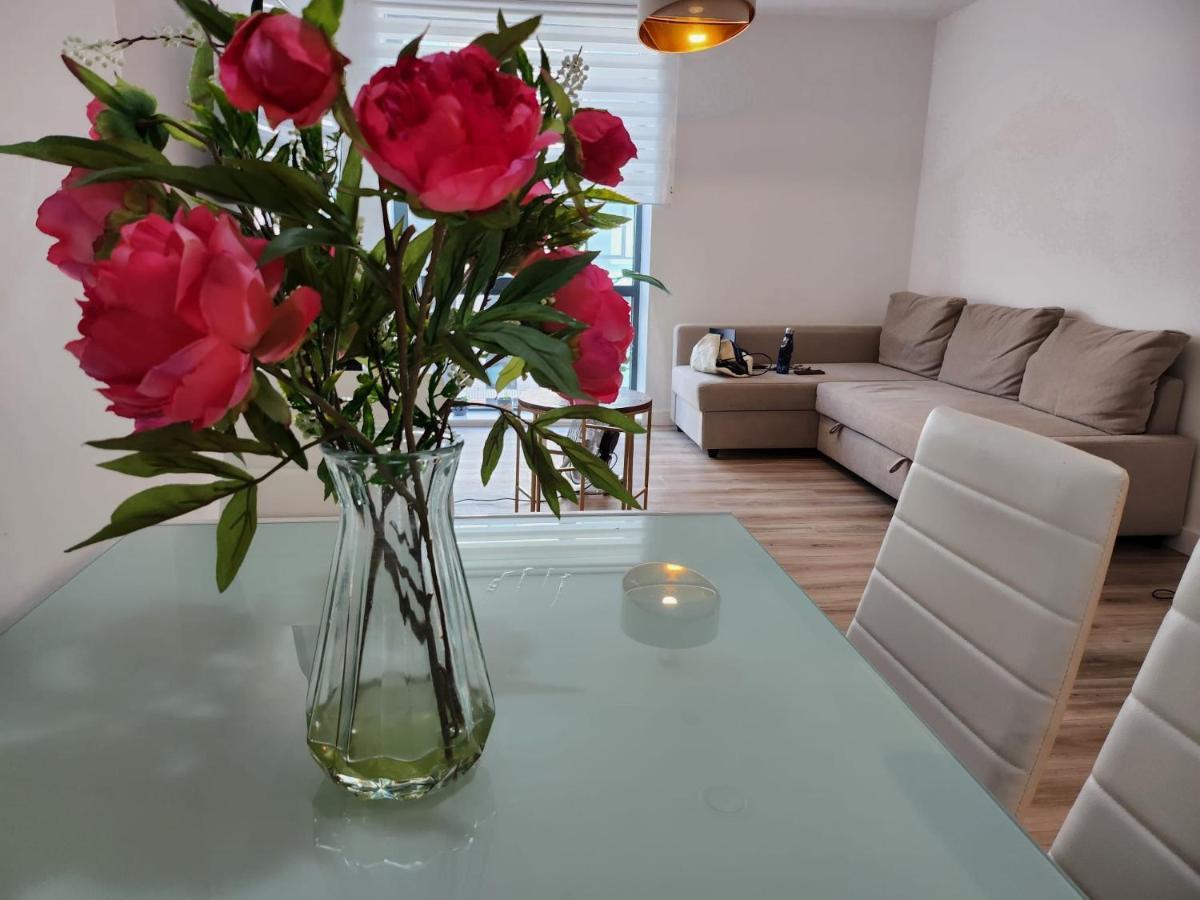 Lovely Luxury Apartment Near Luton Airport 801 외부 사진